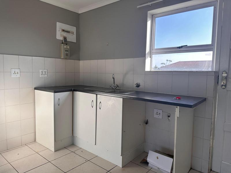 1 Bedroom Property for Sale in Guldenland Western Cape